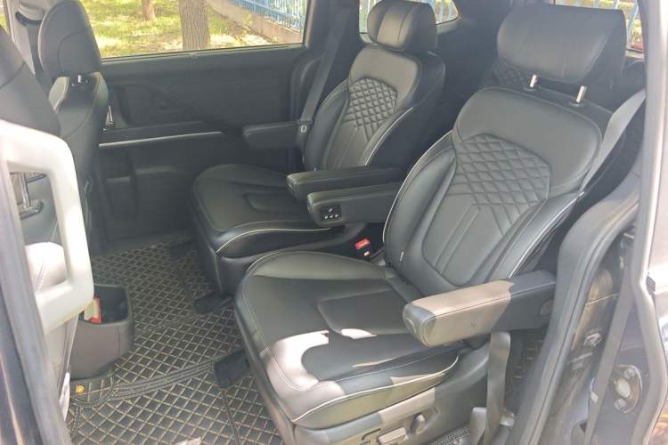 Used Hyundai Custo 2021 380TGDi Smart Luxury Premium LUX Left Rear Seat