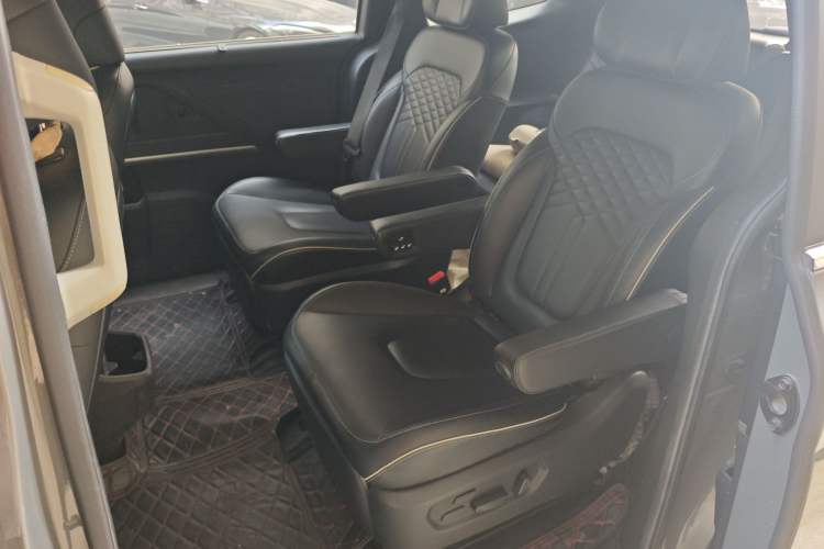 Used Hyundai Custo 2021 380TGDi Smart Luxury Premium LUX Left Rear Seat