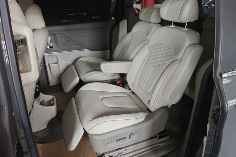 Used Hyundai Custo 2021 380TGDi Smart Love Flagship Edition TOP Premium Left Rear Seat