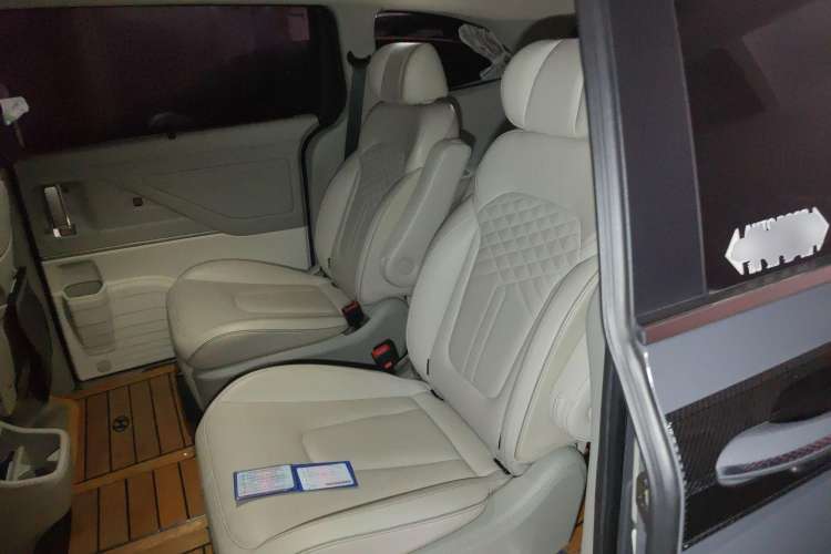 Used Hyundai Custo 2021 380TGDi Smart Love Flagship Edition TOP Premium Left Rear Seat