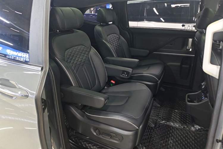 Used Hyundai Custo 2021 380TGDi Smart Luxury Premium LUX Left Rear Seat