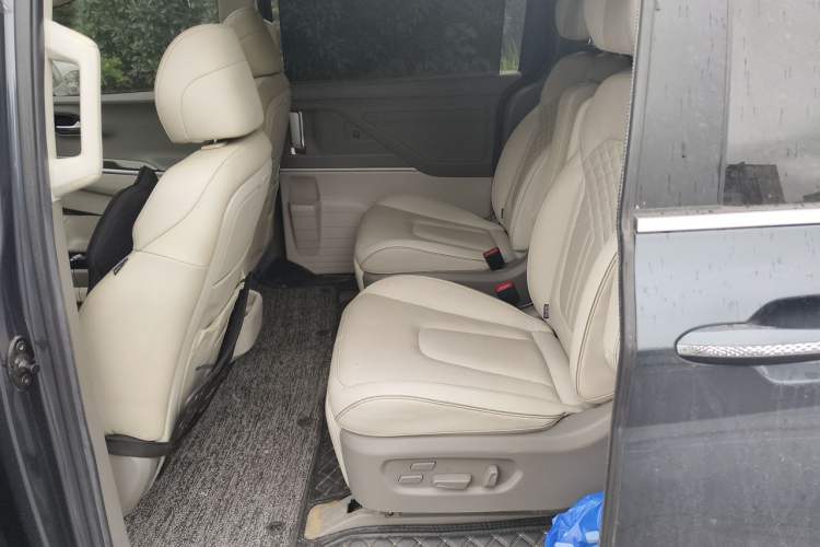 Used Hyundai Custo 2021 270TGDi Prestige LUX Left Rear Seat