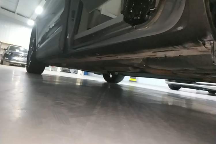 Used Hyundai Custo 2021 380TGDi Smart Luxury Premium LUX Left Side Sill
