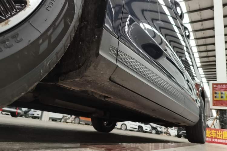 Used Hyundai Custo 2021 380TGDi Smart Luxury Premium LUX Left Side Sill