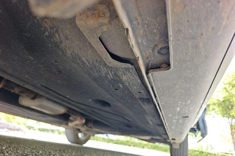 Used Hyundai Custo 2021 270TGDi Prestige LUX Left Side Sill