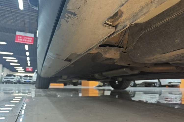 Used Hyundai Custo 2021 380TGDi Smart Love Flagship Edition TOP Premium Left Side Sill