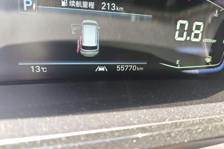 Used Hyundai Custo 2021 270TGDi Prestige LUX Odometer Close Up