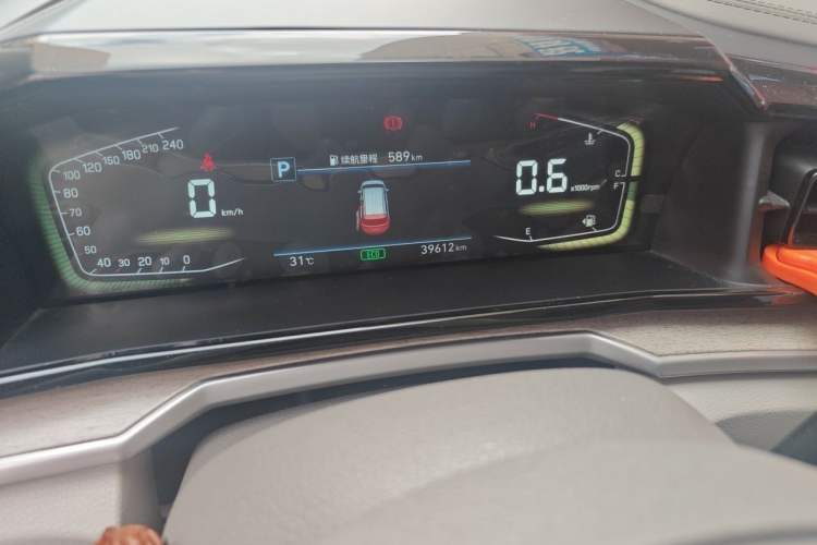 Used Hyundai Custo 2021 270TGDi Prestige LUX Odometer Close Up