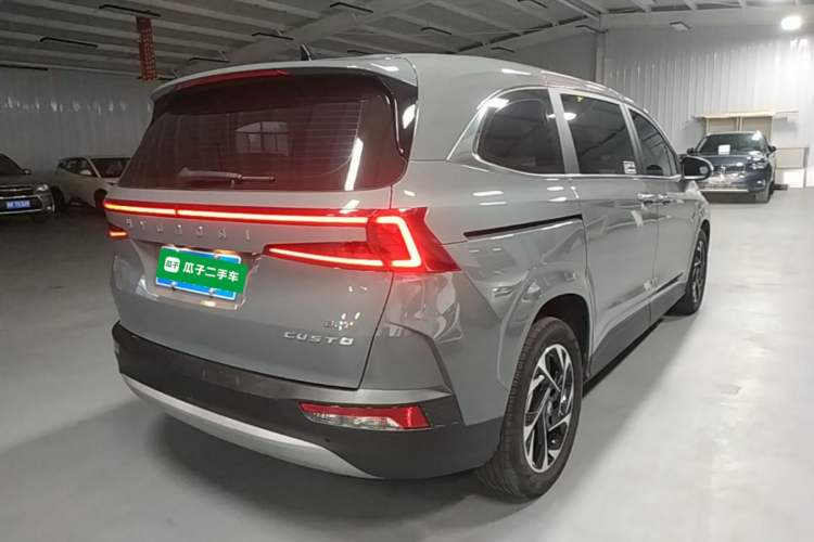 Used Hyundai Custo 2021 380TGDi Smart Luxury Premium LUX Rear Right 45 Deg