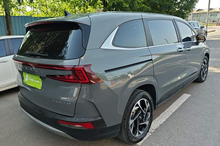 Used Hyundai Custo 2021 380TGDi Smart Luxury Premium LUX Rear Right 45 Deg