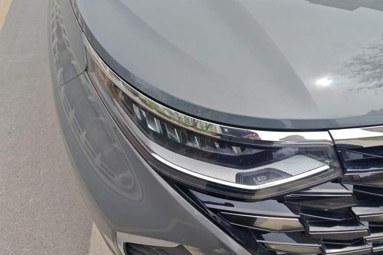 Used Hyundai Custo 2021 380TGDi Smart Love Flagship Edition TOP Premium Right Front Headlight