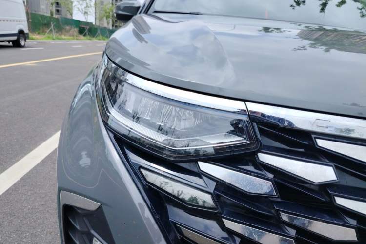 Used Hyundai Custo 2021 270TGDi Prestige LUX Right Front Headlight