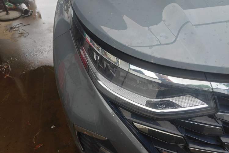 Used Hyundai Custo 2021 380TGDi Smart Luxury Premium LUX Right Front Headlight
