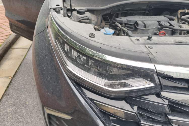 Used Hyundai Custo 2021 270TGDi Prestige LUX Right Front Headlight