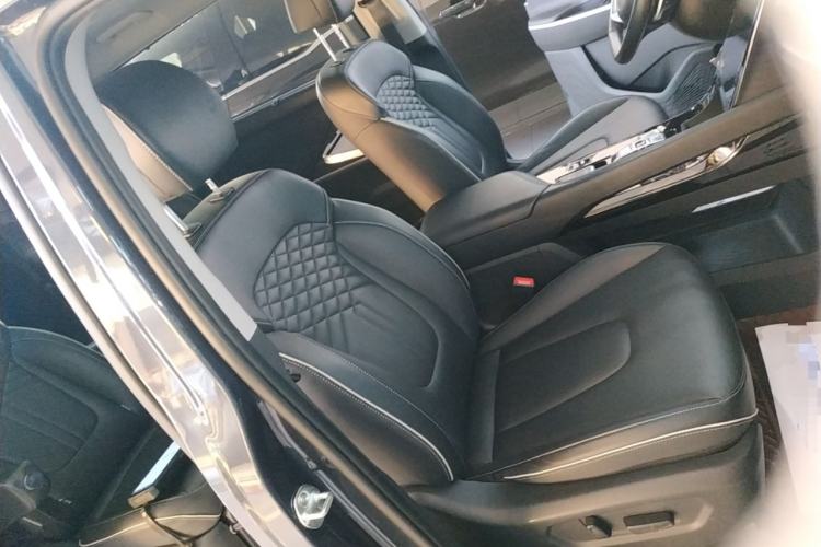 Used Hyundai Custo 2021 380TGDi Smart Luxury Premium LUX Right Front Seat