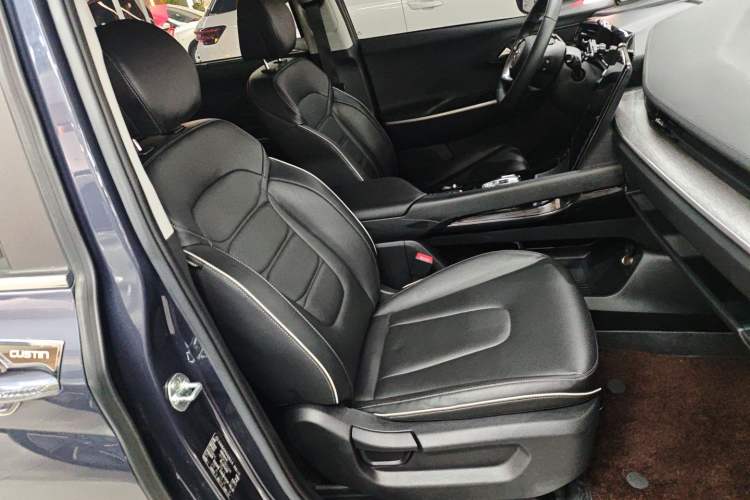 Used Hyundai Custo 2021 270TGDi Prestige LUX Right Front Seat