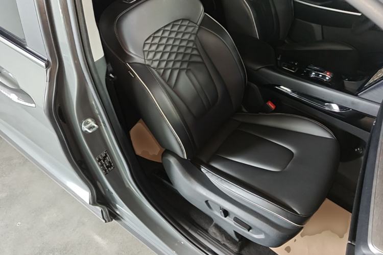 Used Hyundai Custo 2021 380TGDi Smart Love Flagship Edition TOP Premium Right Front Seat
