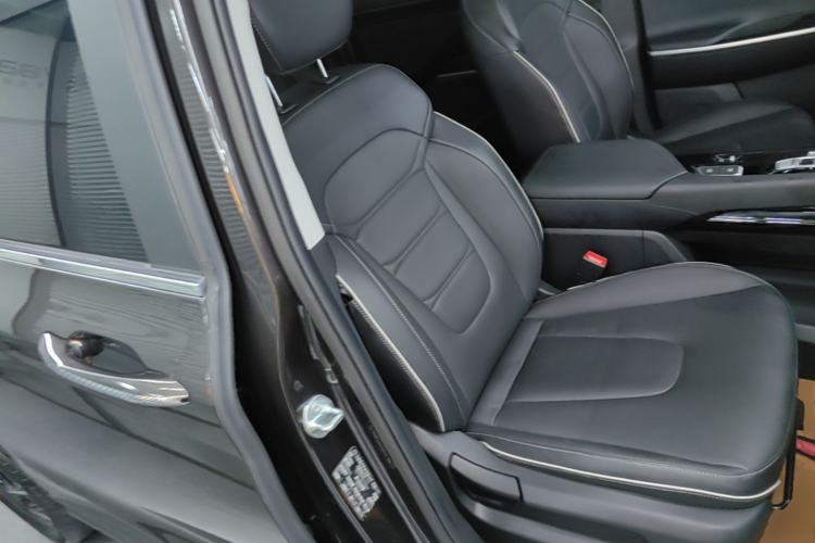Used Hyundai Custo 2021 270TGDi Prestige LUX Right Front Seat