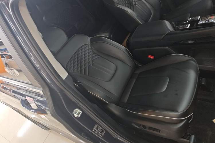 Used Hyundai Custo 2021 380TGDi Smart Love Flagship Edition TOP Premium Right Front Seat
