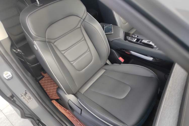 Used Hyundai Custo 2021 270TGDi Prestige LUX Right Front Seat