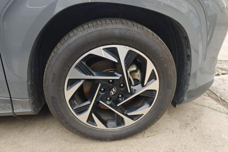 Used Hyundai Custo 2021 380TGDi Smart Love Flagship Edition TOP Premium Right Front Wheel Hub