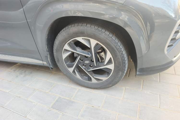 Used Hyundai Custo 2021 380TGDi Smart Love Flagship Edition TOP Premium Right Front Wheel Hub