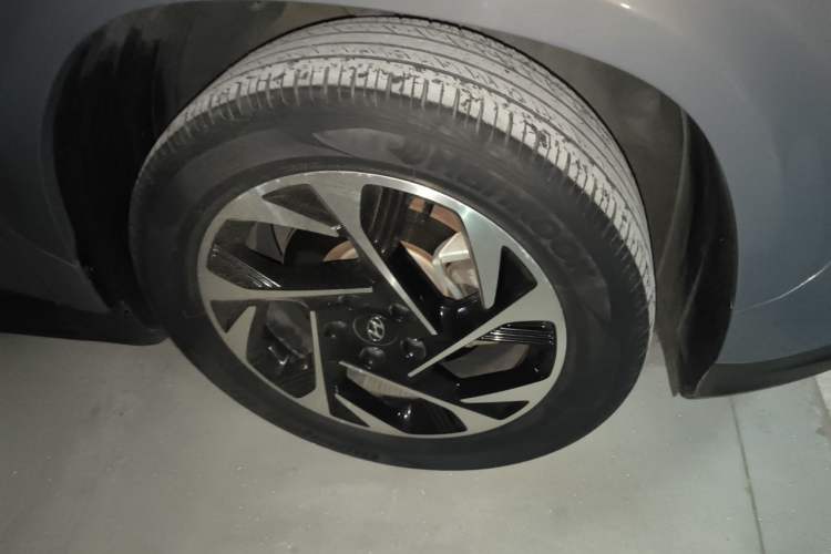 Used Hyundai Custo 2021 380TGDi Smart Love Flagship Edition TOP Premium Right Front Wheel Hub