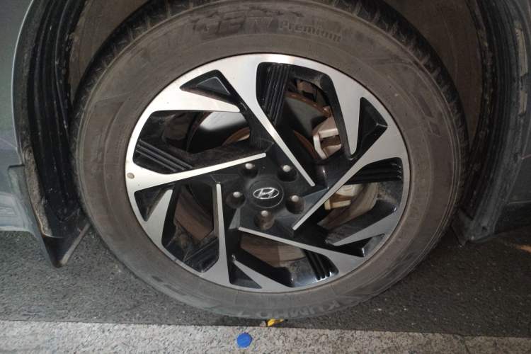 Used Hyundai Custo 2021 380TGDi Smart Love Flagship Edition TOP Premium Right Front Wheel Hub