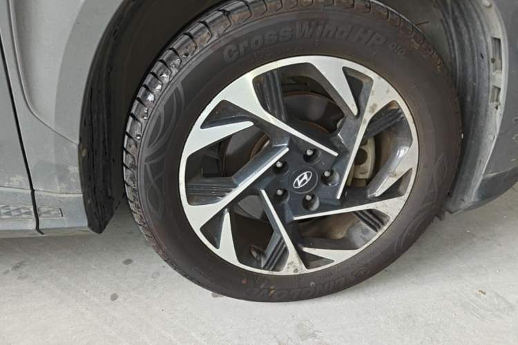 Used Hyundai Custo 2021 380TGDi Smart Luxury Premium LUX Right Front Wheel Hub