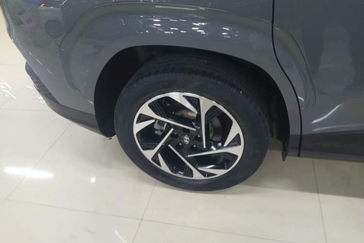 Used Hyundai Custo 2021 380TGDi Smart Love Flagship Edition TOP Premium Right Rear Wheel Hub