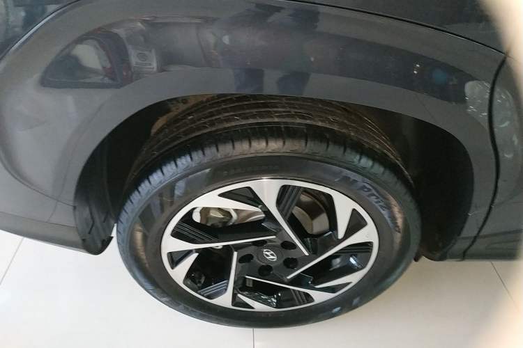 Used Hyundai Custo 2021 380TGDi Smart Luxury Premium LUX Right Rear Wheel Hub