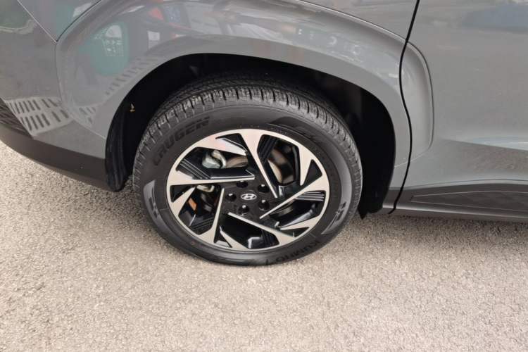 Used Hyundai Custo 2021 380TGDi Smart Luxury Premium LUX Right Rear Wheel Hub