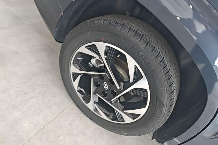 Used Hyundai Custo 2021 380TGDi Smart Love Flagship Edition TOP Premium Right Rear Wheel Hub