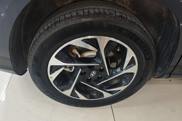 Used Hyundai Custo 2021 380TGDi Smart Love Flagship Edition TOP Premium Right Rear Wheel Hub
