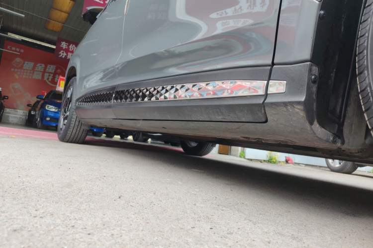 Used Hyundai Custo 2021 380TGDi Smart Luxury Premium LUX Right Side Sill