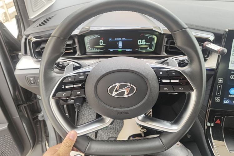 Used Hyundai Custo 2021 380TGDi Deluxe Edition DLX Steering Wheel