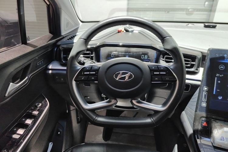 Used Hyundai Custo 2021 380TGDi Smart Luxury Premium LUX Steering Wheel