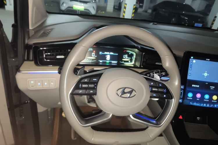 Used Hyundai Custo 2021 380TGDi Smart Love Flagship Edition TOP Premium Steering Wheel