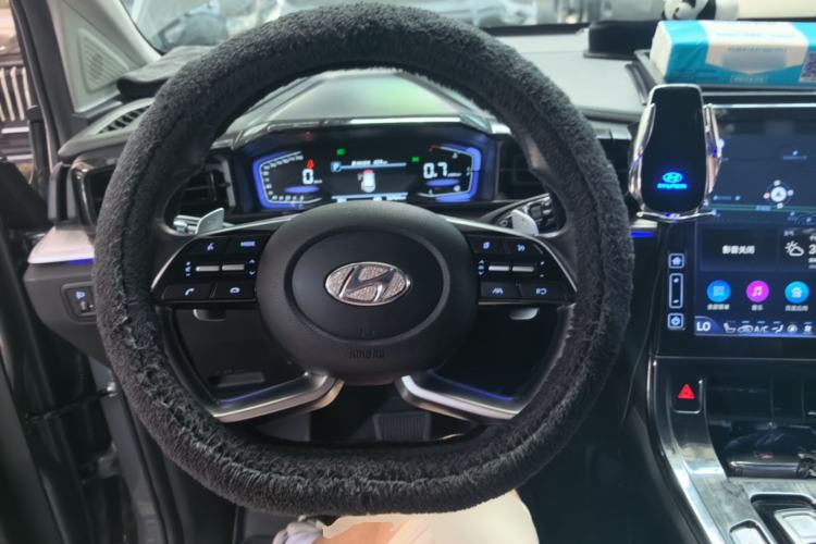 Used Hyundai Custo 2021 380TGDi Smart Luxury Premium LUX Steering Wheel