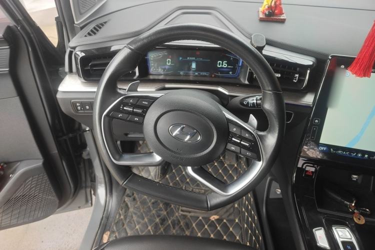 Used Hyundai Custo 2021 380TGDi Smart Luxury Premium LUX Steering Wheel