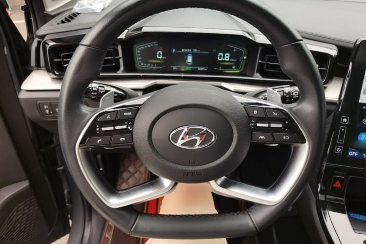 Used Hyundai Custo 2021 380TGDi Smart Luxury Premium LUX Steering Wheel
