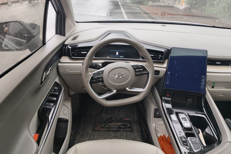 Used Hyundai Custo 2021 270TGDi Prestige LUX Steering Wheel