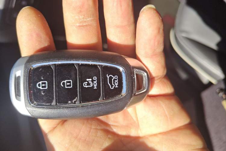 Used Hyundai Custo 2021 270TGDi Prestige LUX Vehicle Key