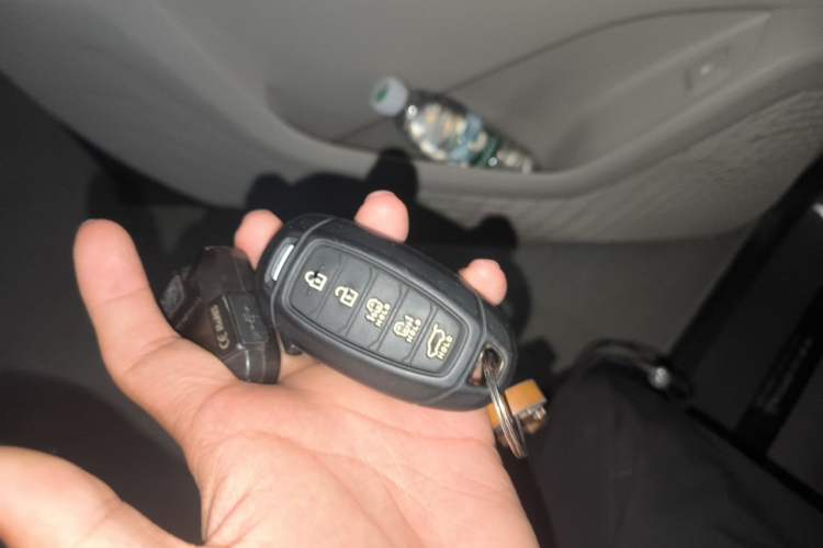 Used Hyundai Custo 2021 380TGDi Smart Love Flagship Edition TOP Premium Vehicle Key
