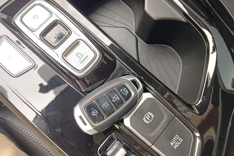 Used Hyundai Custo 2021 270TGDi Prestige LUX Vehicle Key