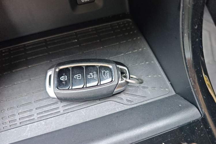 Used Hyundai Custo 2021 270TGDi Prestige LUX Vehicle Key