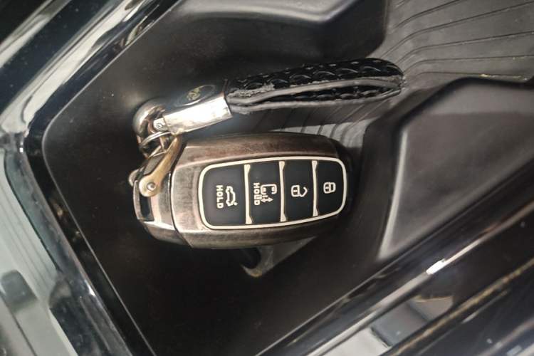 Used Hyundai Custo 2021 380TGDi Smart Luxury Premium LUX Vehicle Key