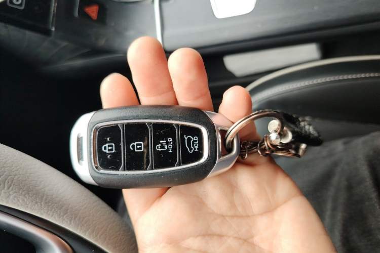 Used Hyundai Custo 2021 270TGDi Prestige LUX Vehicle Key