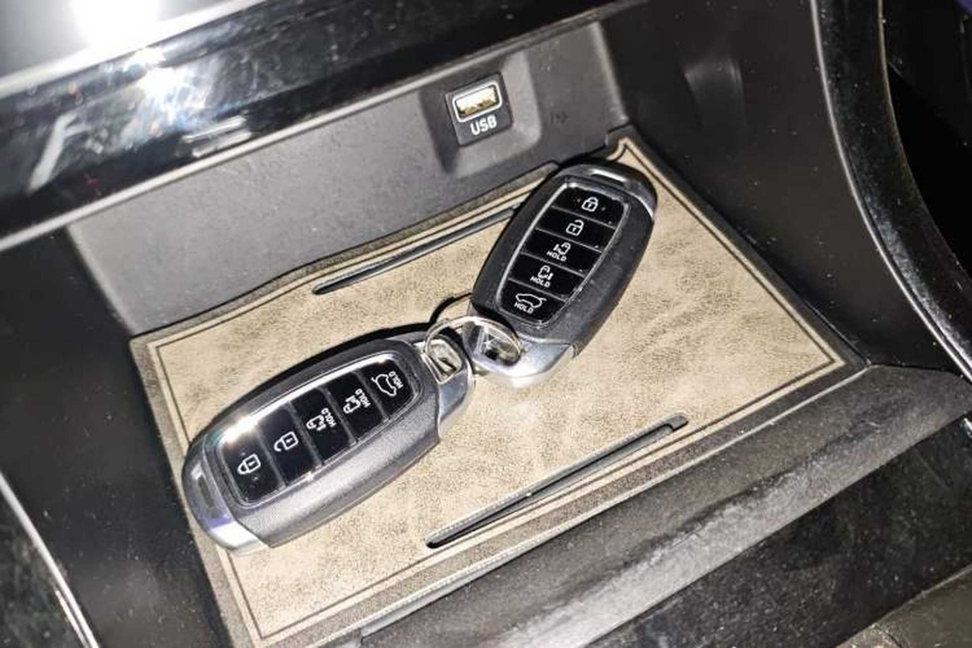 Used Hyundai Custo 2021 380TGDi Smart Love Flagship Edition TOP Premium Vehicle Key