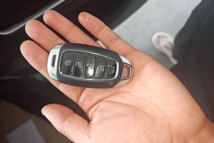 Used Hyundai Custo 2021 380TGDi Smart Love Flagship Edition TOP Premium Vehicle Key